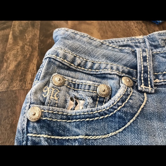 Miss Me Jean Shorts Size 26 - Picture 3 of 8